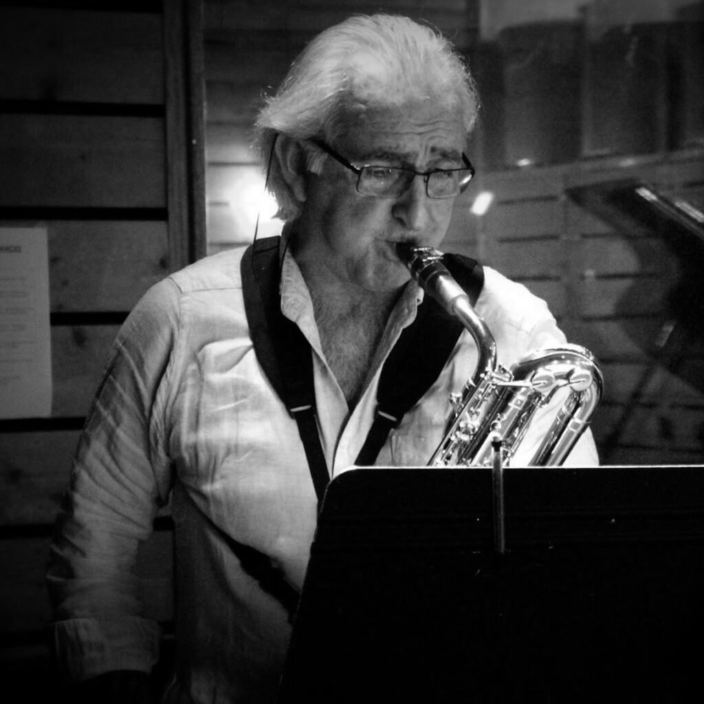Prof miguel yanover